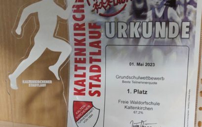 Hurra – wir haben den 1. Preis beim Stadtlauf gewonnen!